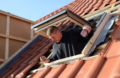 Pose de fenêtres de toit Velux à Contrazy